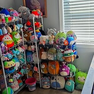 Liquidation Squishmallows